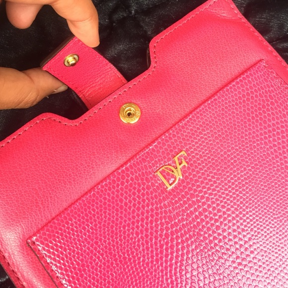 DVF Pink iPad Mini Leather Case with Pocket - Picture 3 of 4